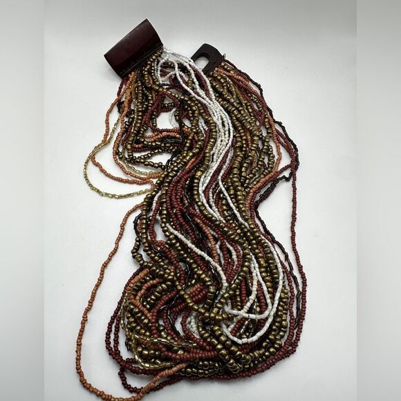 20" multi-strand glass seed beads necklace with large acrylic clasp! - Picture 8 of 14